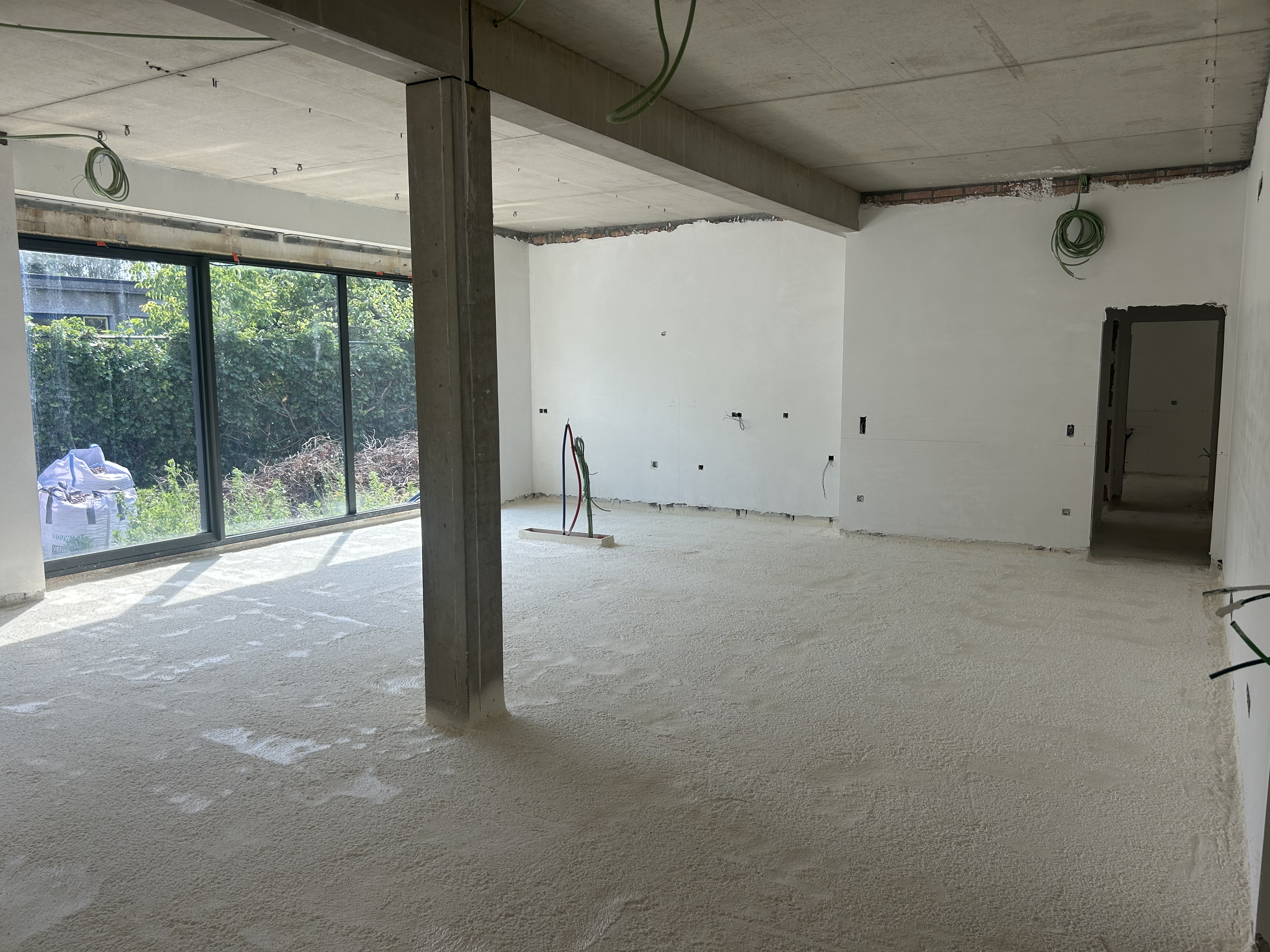 Gespoten PUR vloerisolatie in Aalst – P.Isolatie